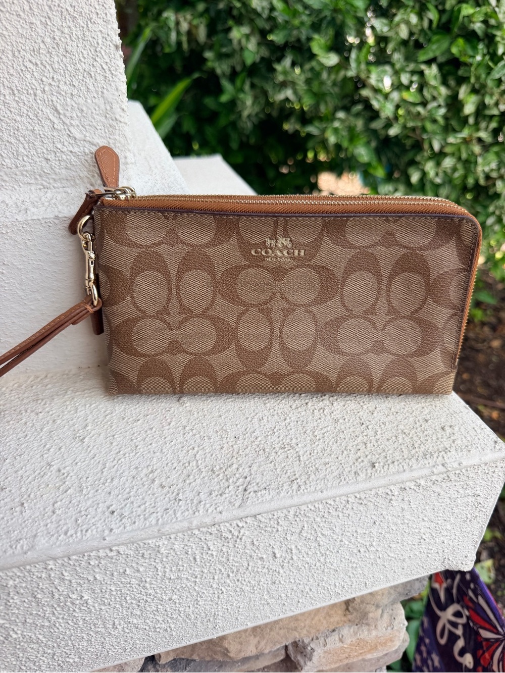 Coach Signature Double Zip Wallet Wristlet Khaki Brown Coated Canvas Gold
